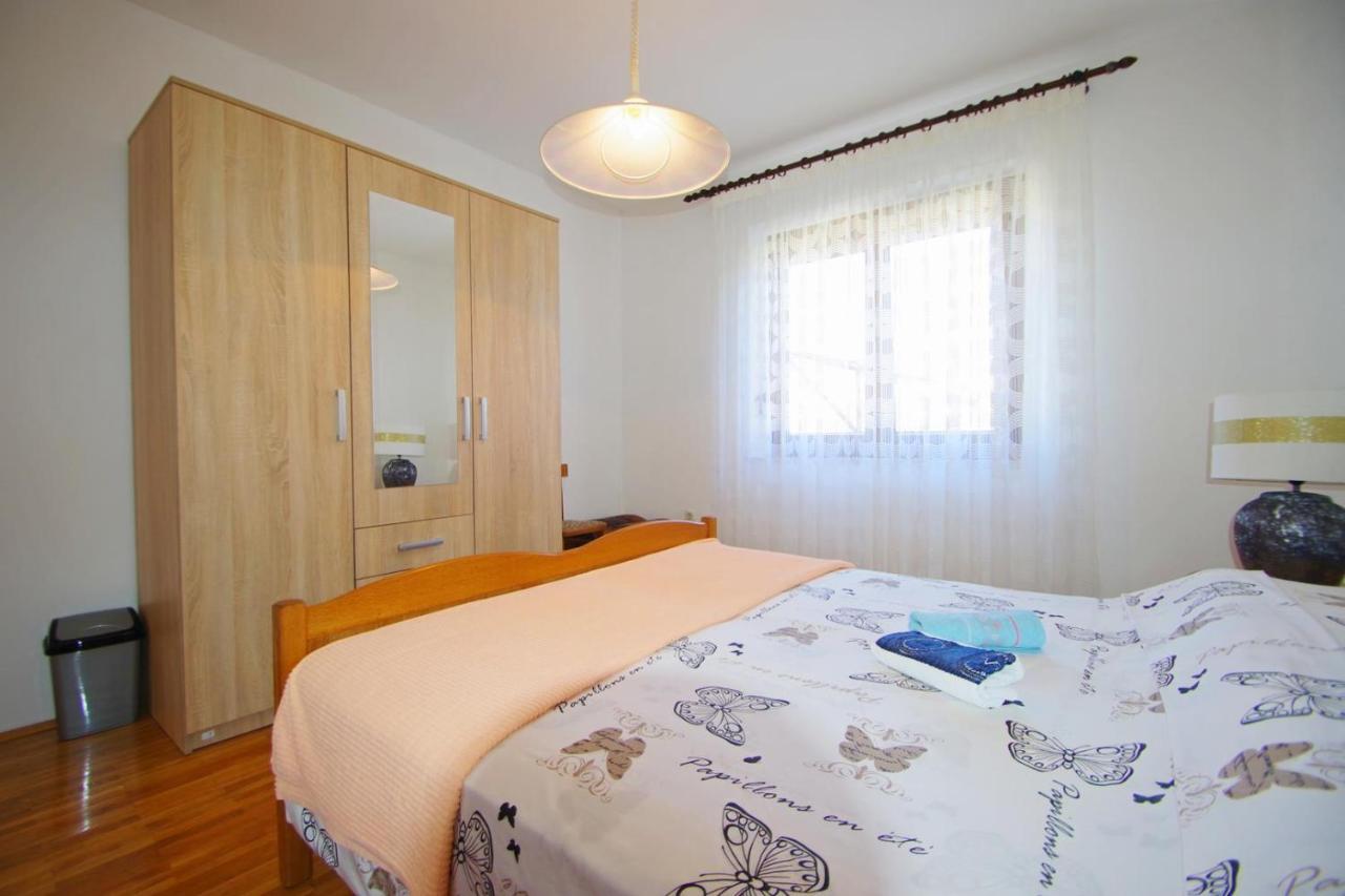 Ana Apartment